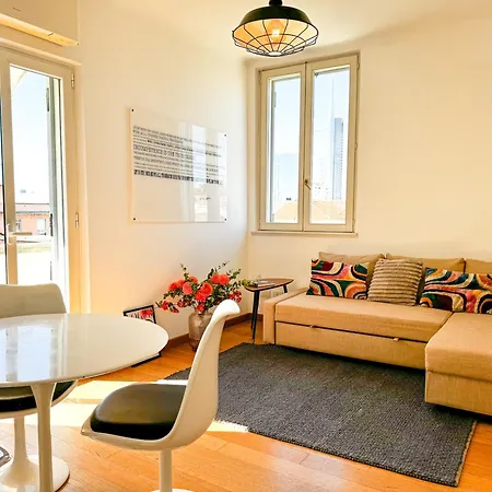 Apartamento Brera Elegant 5th Floor Flat With Balcony