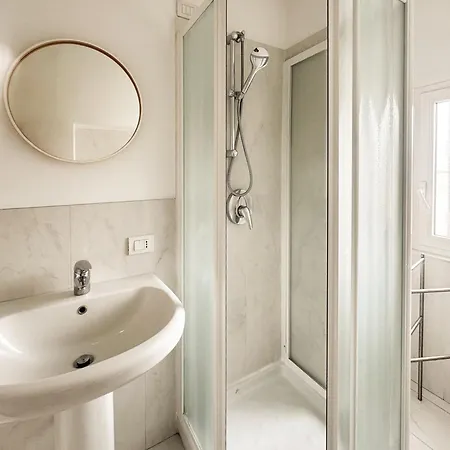 Brera Elegant 5th Floor Flat With Balcony Apartamento